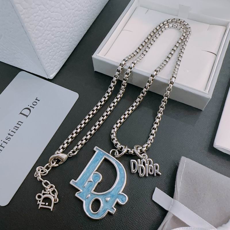 Dior Necklace 05lyr345 (1)